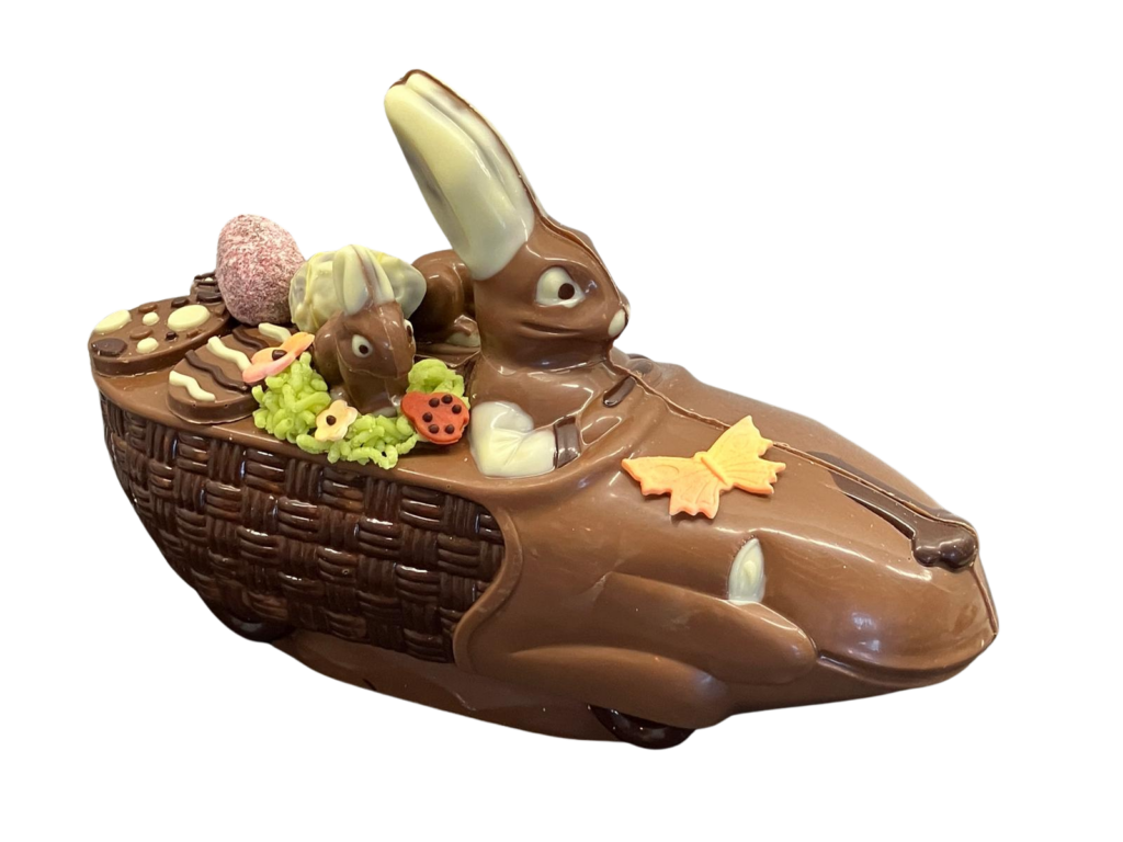 Schoggi Hase im Auto